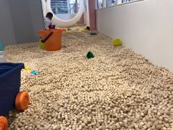 -多多淘儿童体验中心(重庆来福士店)