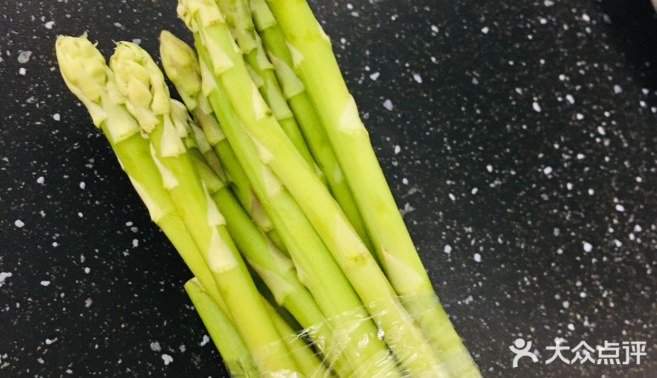 家庭菜之菜椒炒芦笋，颜色好看又好吃