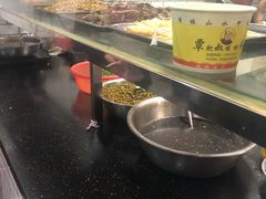 -覃肥叔桂林米粉(粮道街店)