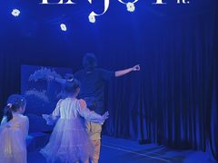 -猴有戏教育戏剧·音乐剧·主持口才·演讲朗诵辩论(环球港华师大校区)