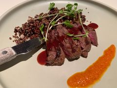 香煎小牛菲力配超级杂粮-新元素(蓝色港湾店)