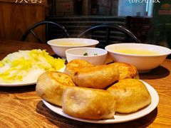 -清真吴记门钉肉饼·喜多利