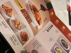 -渝是乎酸菜鱼·川渝小炒(新世界百货望京店)