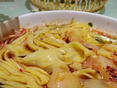 -汇丰百宴(甲尔坝农贸市场店)
