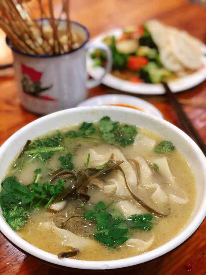 黎留义烩面馆(陇海路店)-"很多年的一家烩面品牌,郑州好多家店铺,味.