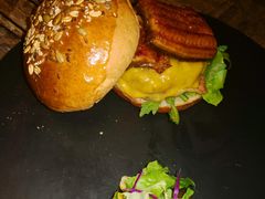 蒲烧鳗鱼汉堡-HIGH FIVE哈福手工汉堡(桂林路店)