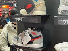 -NIKE上海青浦优选体验店