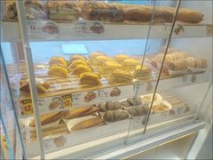 -85度C(生甜甜圈研究工坊·上海平凉店)