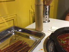 -钢管厂五区小郡肝串串香(奥克斯广场锦城万达店)