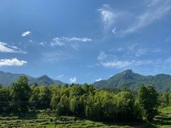 -燕子河大峡谷天坑仙境