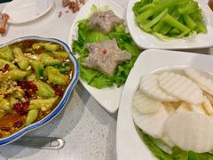 -张大师鸭爪爪特色干锅(南湖店)
