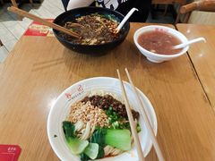 -蓉李记成都名小吃(武汉菱角湖万达店)