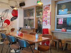 -辣叨叨·江西小炒锅气米粉(南京西路店)