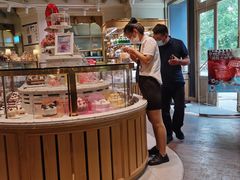 面包甜点陈列柜-巴黎贝甜(阳光上东店)