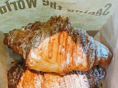 黄金流奶羊角-麦田工坊(月湖店)