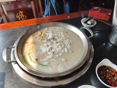 -老来福·非遗酸汤兔(凯旋路店)