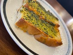 餐前蒜香法包-PIZZA BIANCA(万象城店)