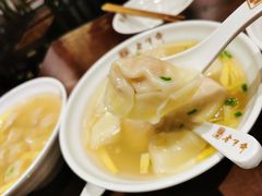 刀鱼馄饨-老半斋(福州路店)