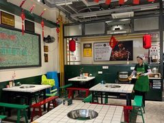 -晓彭肥肠鸡·泡椒鸡火锅(水木天地店)
