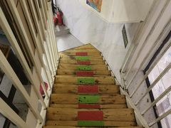 -宝瑞门钉肉饼店