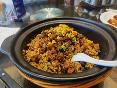 海胆禾牛炒饭-东海怡品海鲜豆捞(舟宿夜江店)