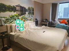 -杭州西湖湖滨银泰亚朵酒店