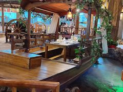 -花溪雨·森林餐厅(石基店)