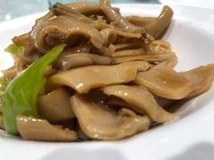 -赶海部落海鲜城(海阳路店)