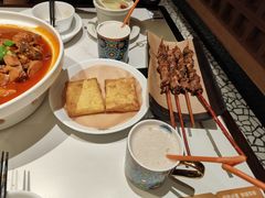 -清真·卡德尔大叔新疆主题餐厅(龙汇路店)