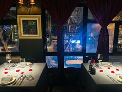 -弦月窗LUNETTE BY AMANDA(复兴路店)