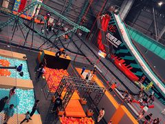 -极限PLAY运动娱乐新世界·团建派对潮玩休闲馆·室内蹦极高空游乐园