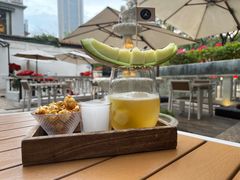 -Mark&Mars Restaurant