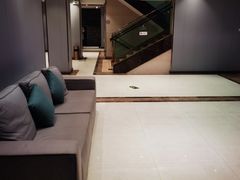 -一家人(凯旋路店)