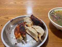 -黄阿姨锅贴大王(万航渡路店)