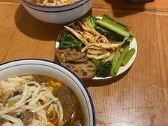 -矮子粉店1985·长沙米粉(湘春路店)