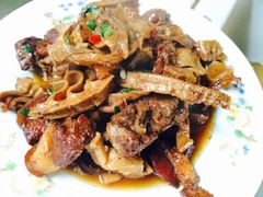 笋干烧肉-金善卷土菜馆