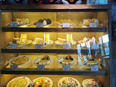 面包甜点陈列柜-漫咖啡(沙龙汇店)