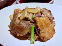 炸鱼骨-大良毋米粥·粥底火锅(岭南天地店)