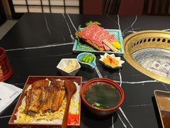 -山川小町·极番烧肉(新地假日广场店)