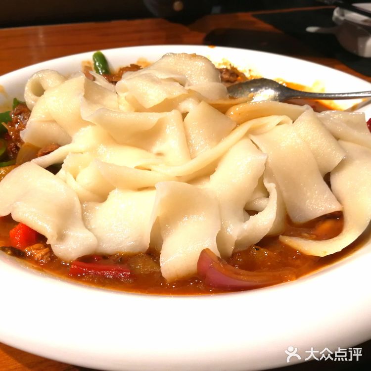 新疆大盘鸡拌面，开进五星级大酒店