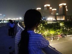 -南京眼步行桥