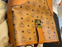 -爱革·洗衣改衣·洗鞋修鞋·洗包修包·奢侈品护理(宝地广场店)