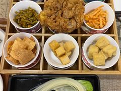 -鸡遇虾煲干锅火锅(小寨金莎店)