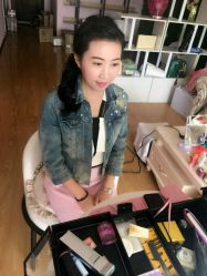 点击看大图 -爱伊人婚纱礼服美妆馆
