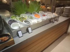 自助调料区-海口绿发希尔顿酒店-田园汇自助餐·三文鱼·海鲜