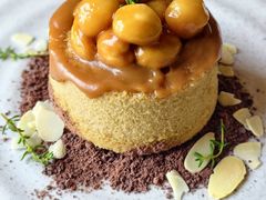 -Chom Cafe and Restaurant
