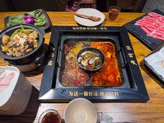 -老牌坊云南鱼豆花火锅(爱建店)