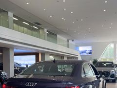 -上海冠松华奥奥迪4S店(张江店)