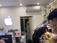 -修卜凡二手严选店·手机维修·回收租赁(川沙地铁站店)