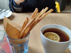 -必胜客(机场路店)